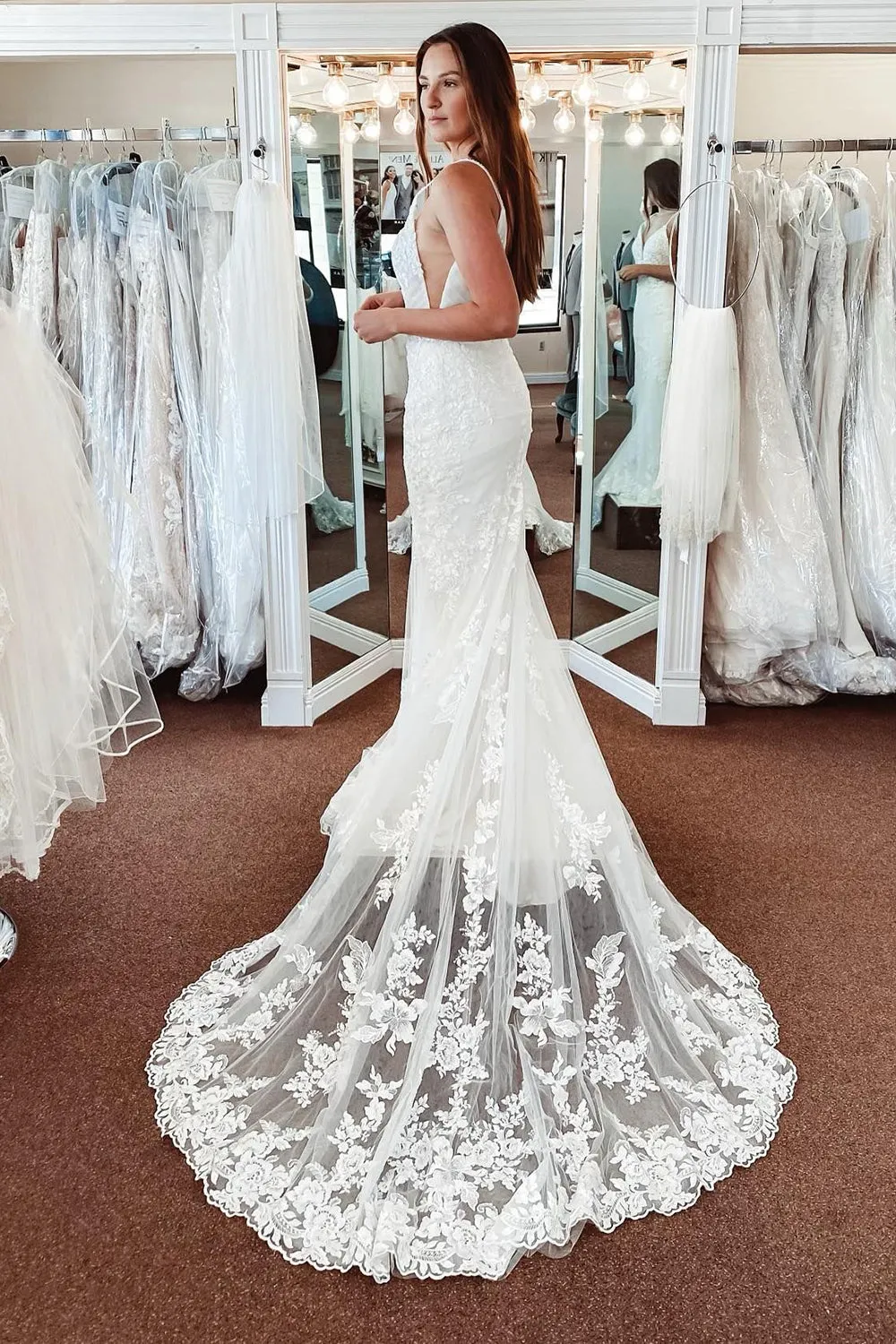 Alisson | White Lace Mermaid Backless Long Wedding Dress