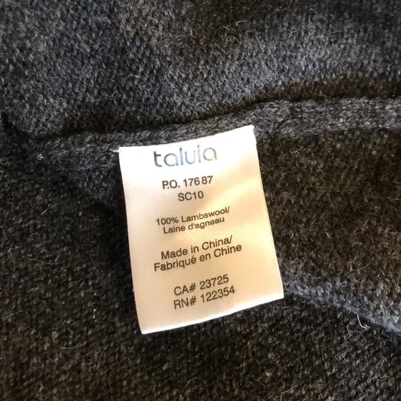 Aritzia Talula Sleeveless Sweater Vest Tunic Top PomPom xxs Gray
