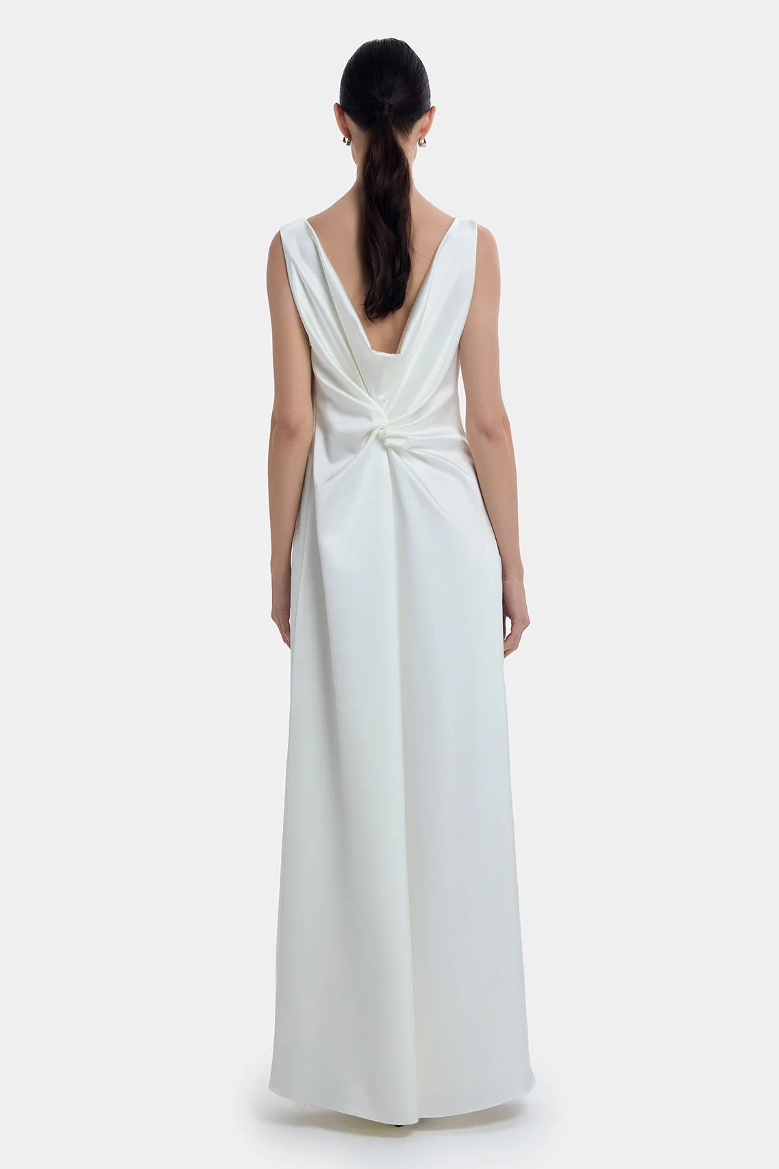 CHARMING BOW WHITE GOWN