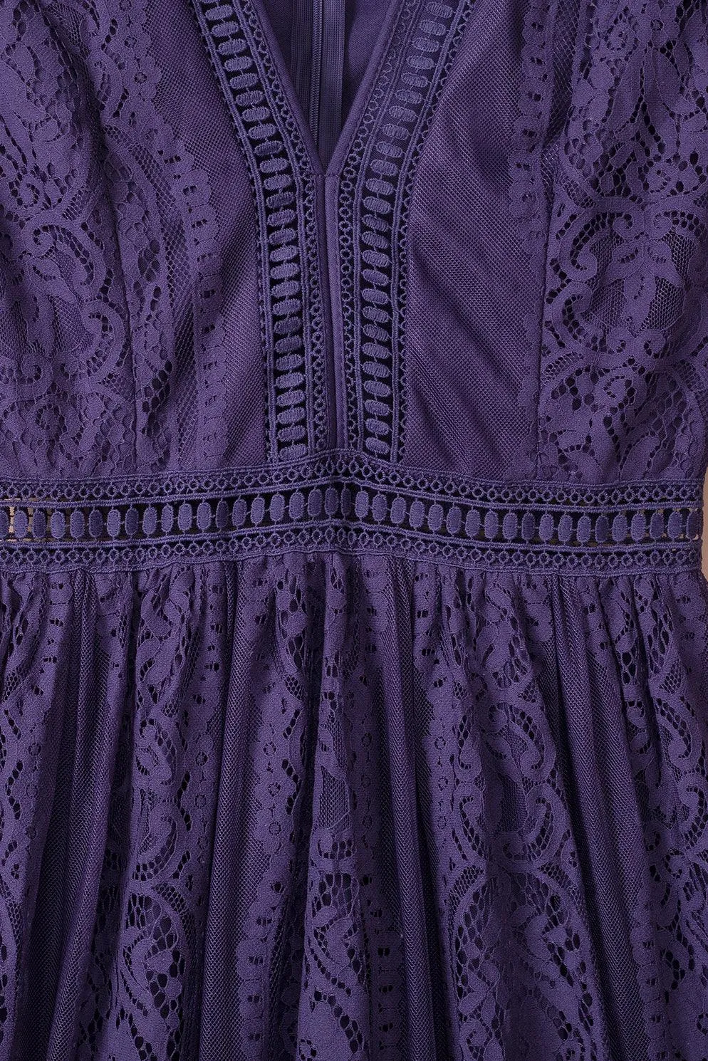 Elegant Royal Lace Maxi Dress with V-Neckline