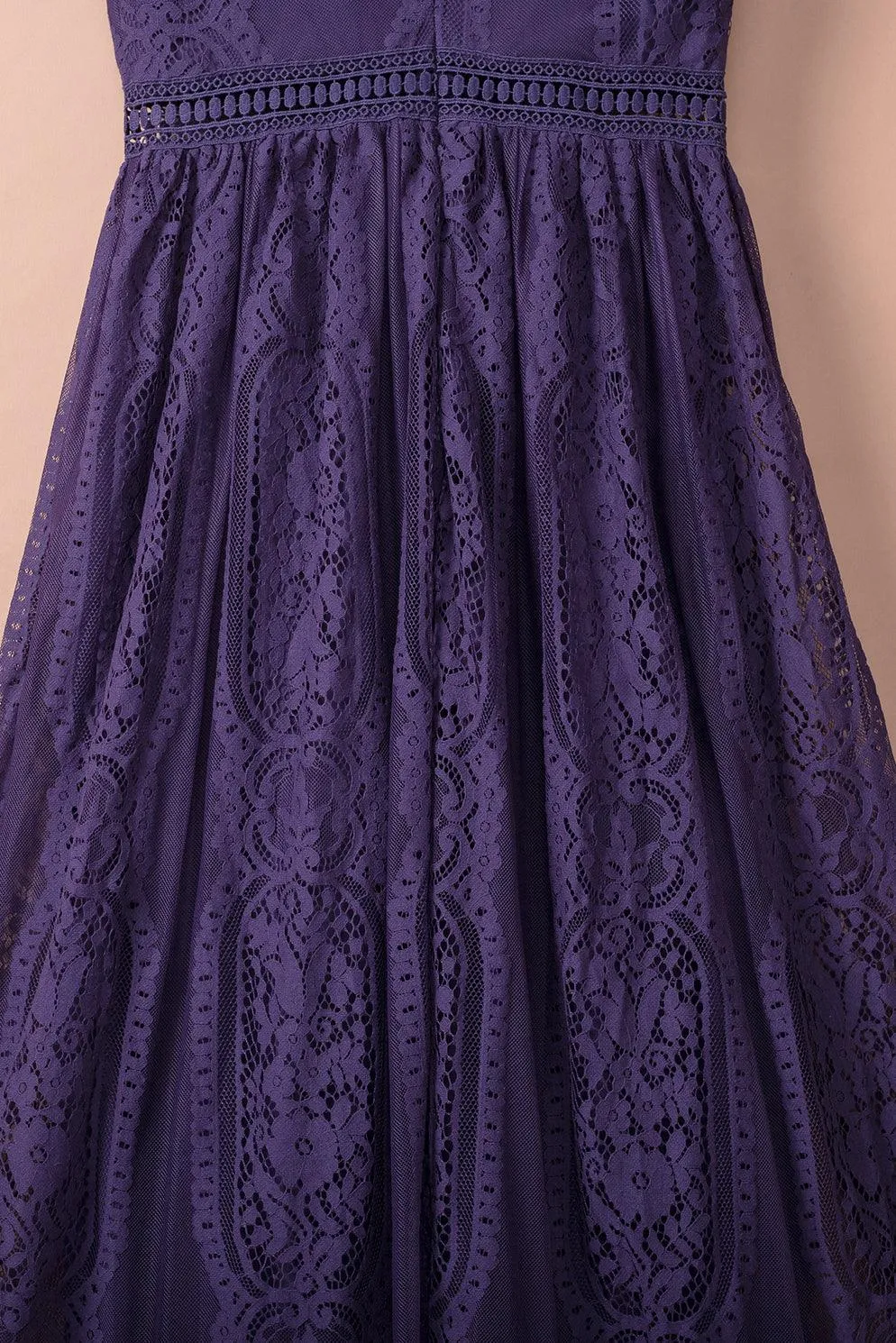 Elegant Royal Lace Maxi Dress with V-Neckline