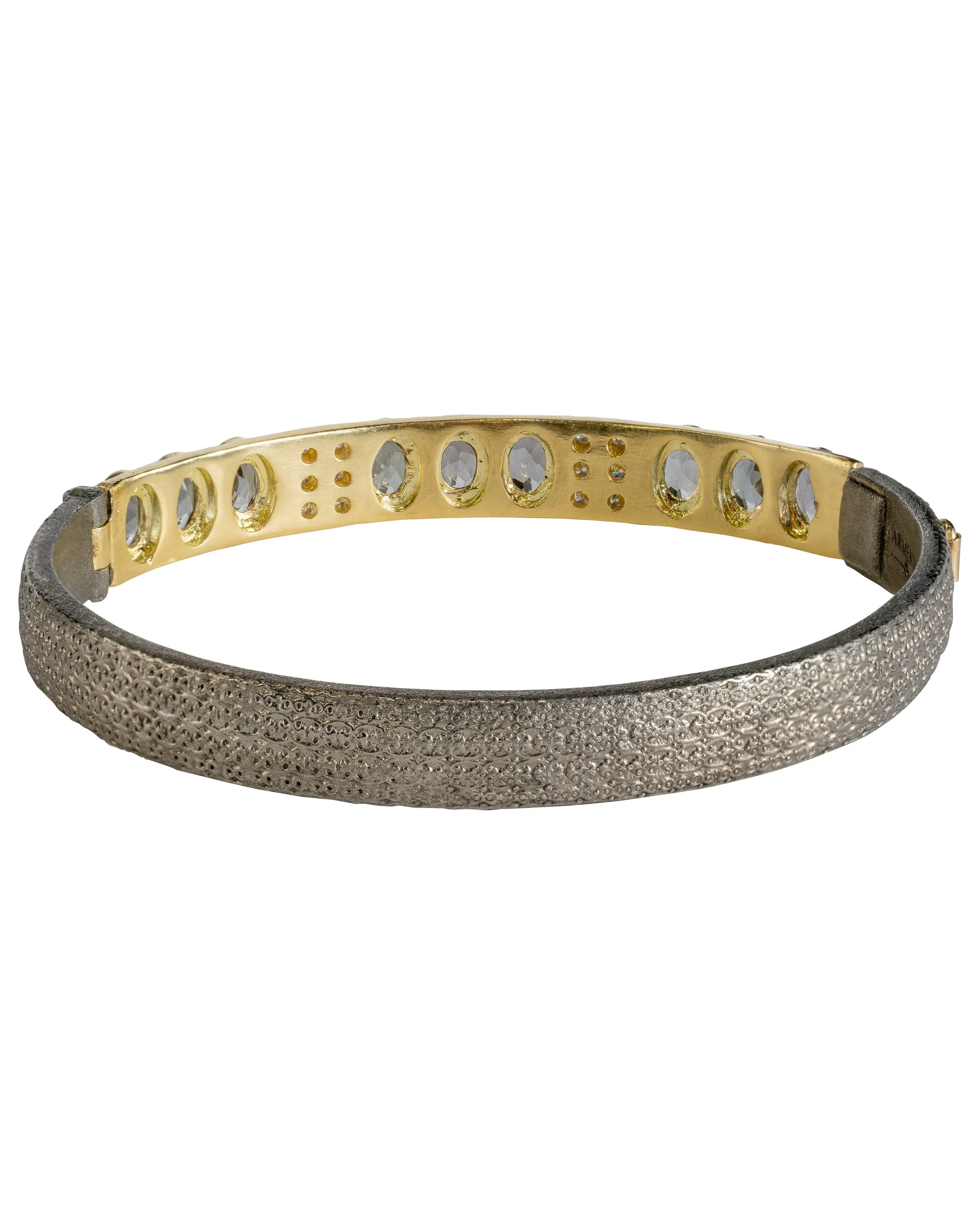 HUGGIE BRACELET WITH WHITE DIAMONDS AND BLUE LAVANDER GREY SPINEL