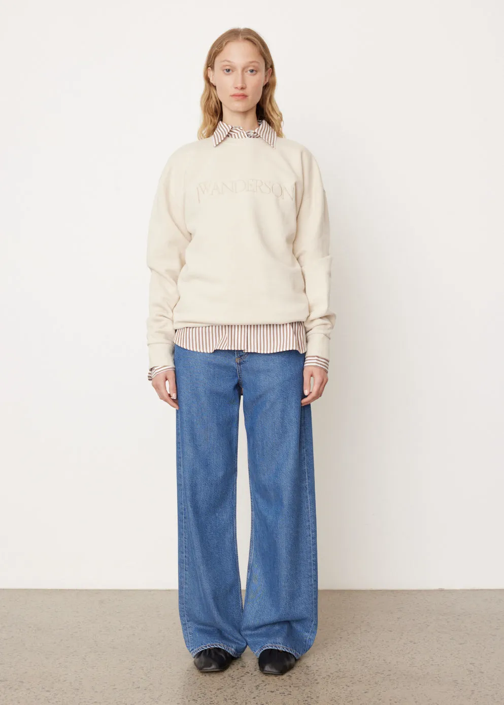 Logo Embroidery Sweatshirt