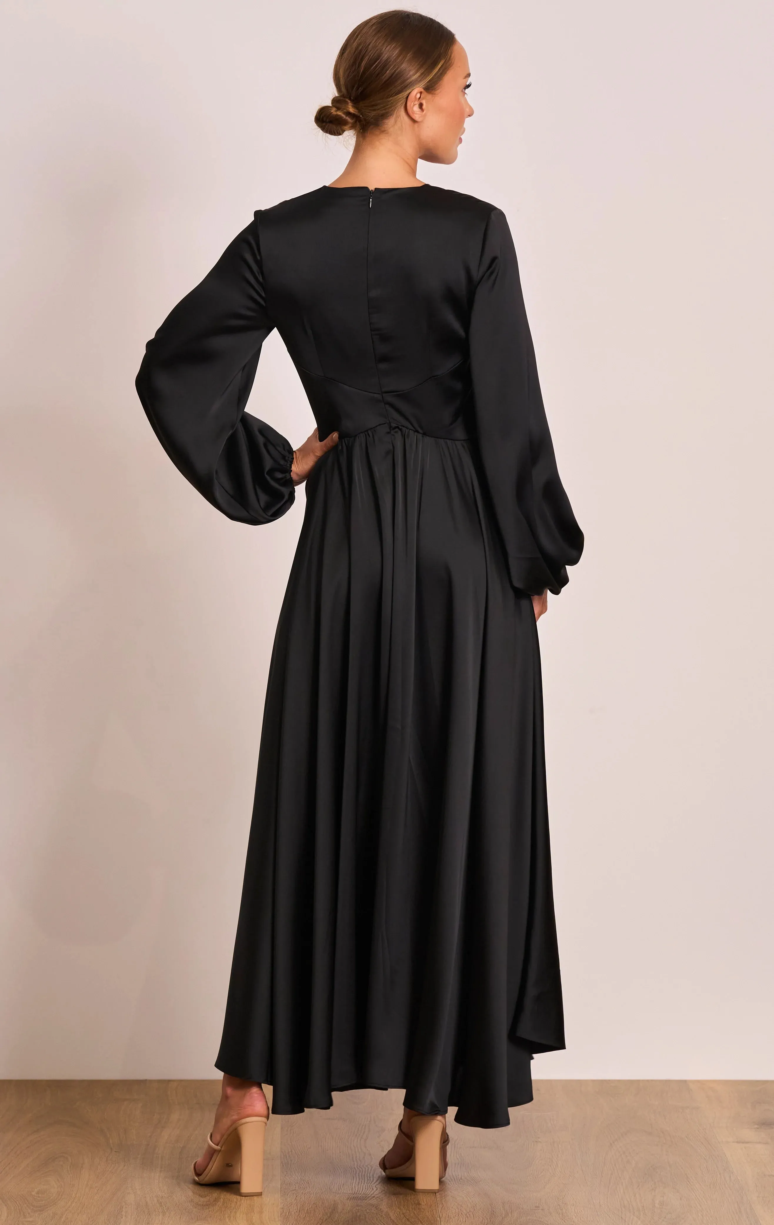 Lucia Sleeve Midi