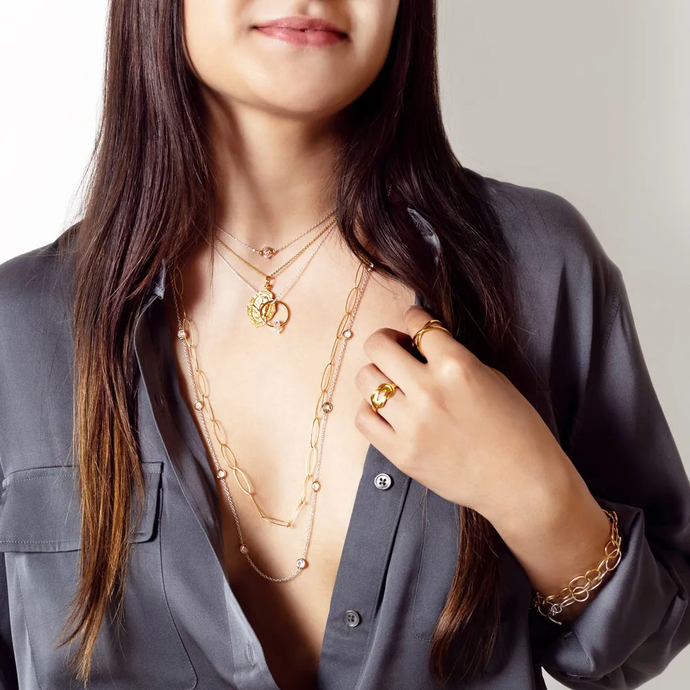 Nature Saint Necklace in Gold - Hummingbird