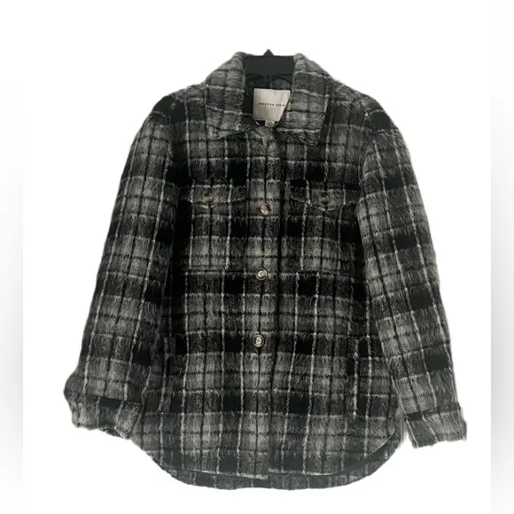 NWOT American Eagle Oversized Brushed Sherpa Plaid Jacket Gray &amp; Black Size S