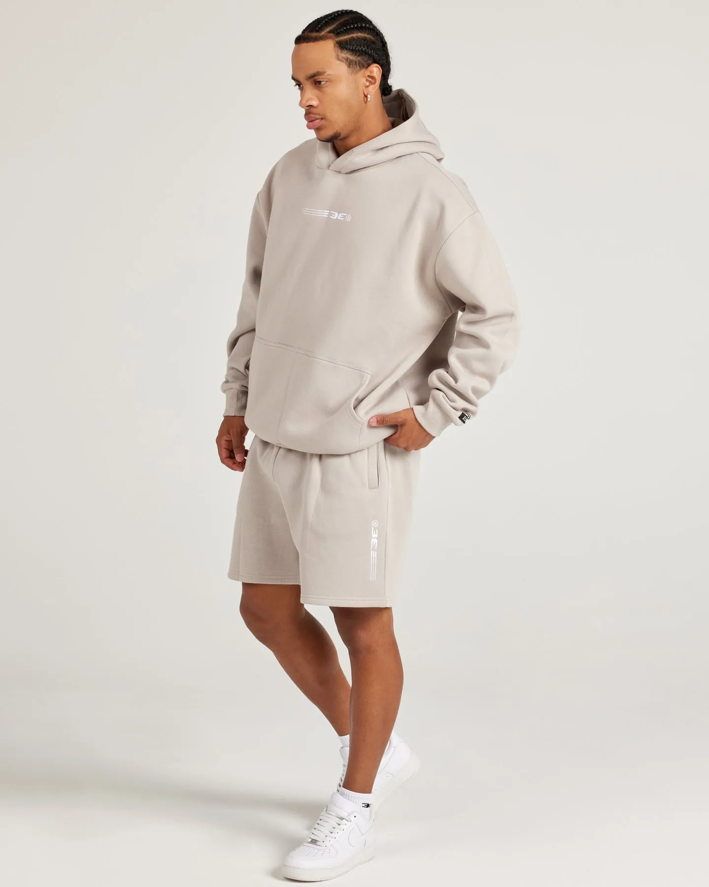 Pursuit Shorts - Taupe