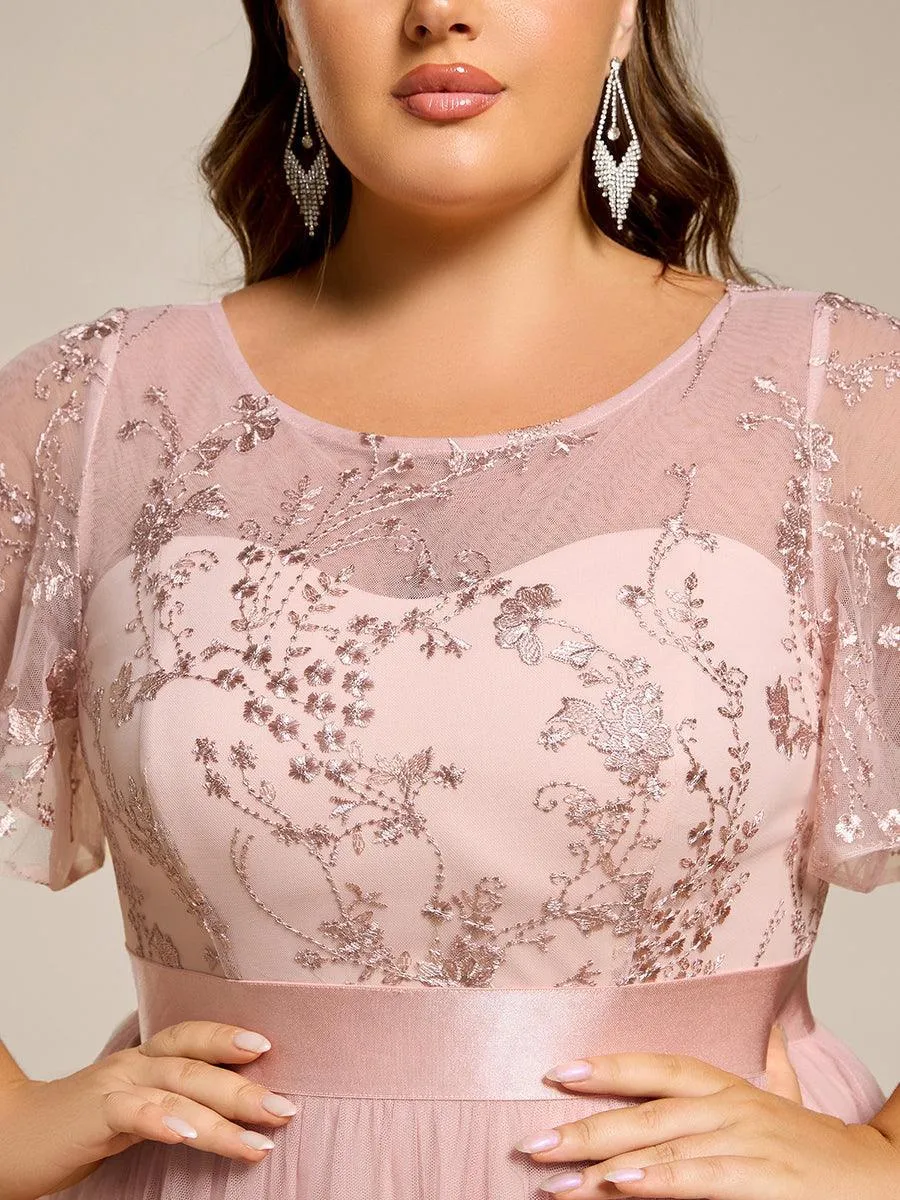 Robe de demoiselle d'honneur en tulle embelli avec manches transparentes