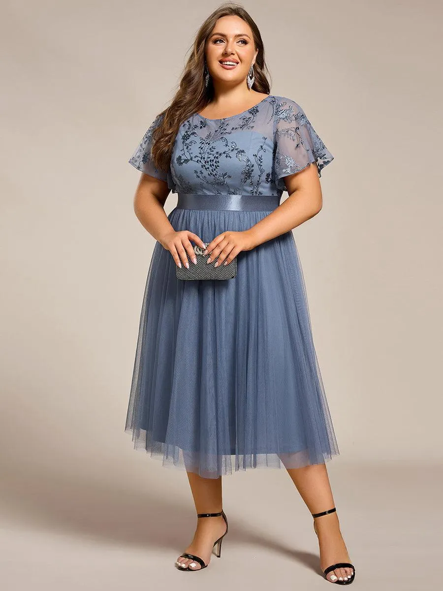 Robe de demoiselle d'honneur en tulle embelli avec manches transparentes