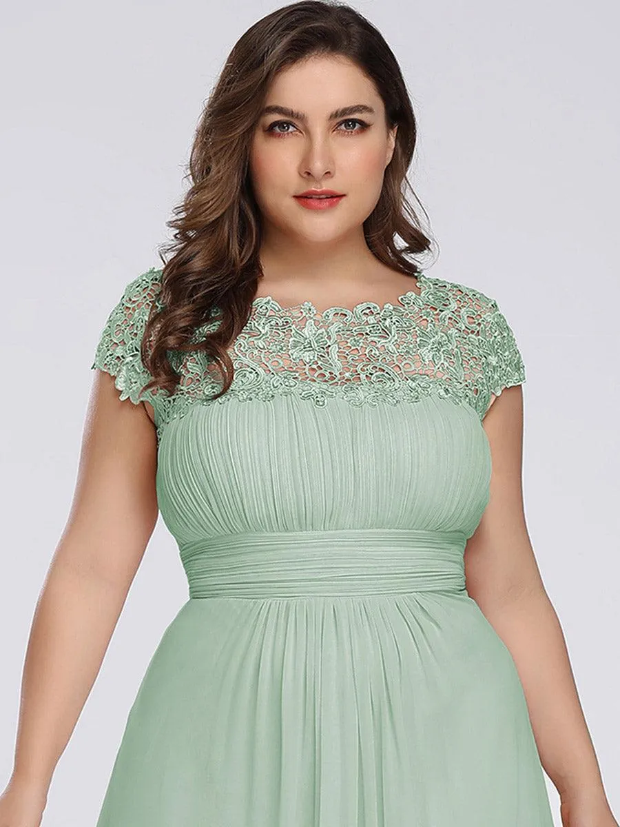 Robe mariage invitée élégante et flatteuse de grande taille