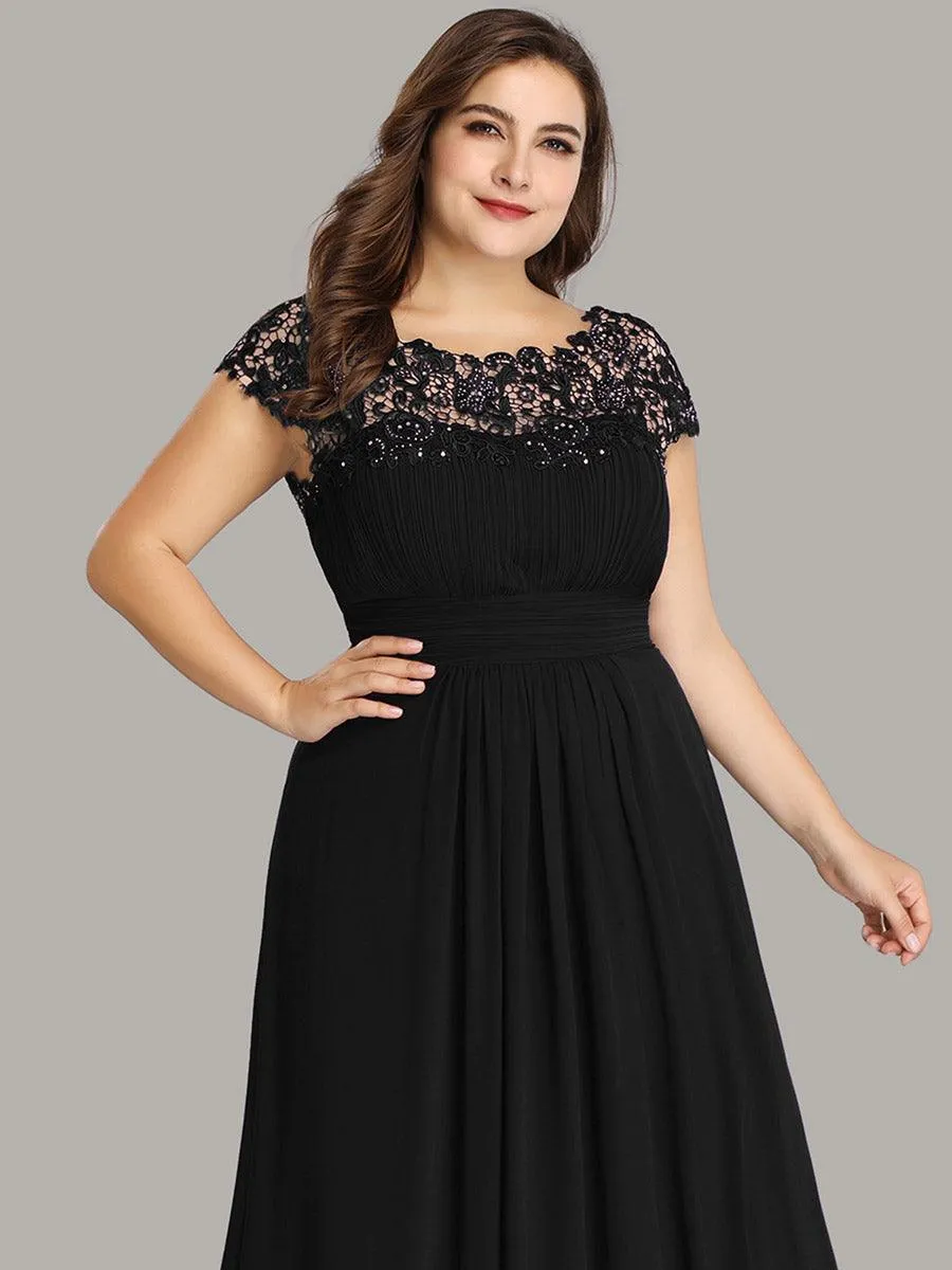 Robe mariage invitée élégante et flatteuse de grande taille