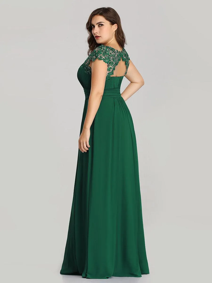 Robe mariage invitée élégante et flatteuse de grande taille