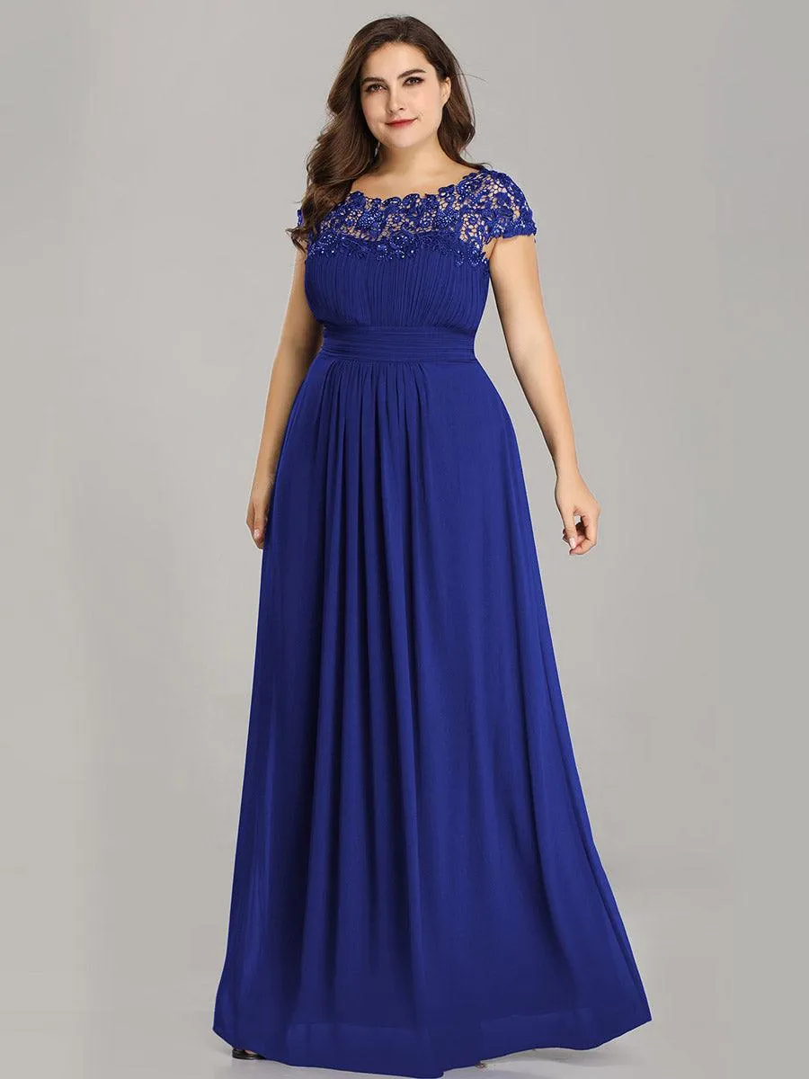 Robe mariage invitée élégante et flatteuse de grande taille