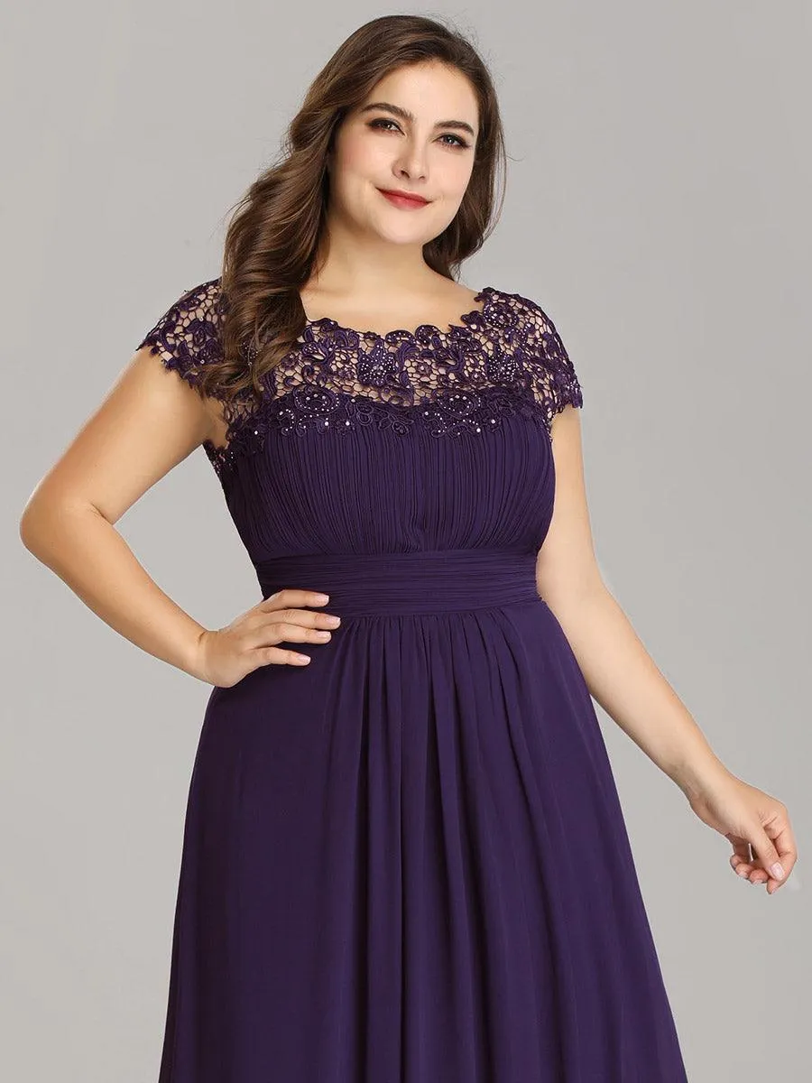 Robe mariage invitée élégante et flatteuse de grande taille