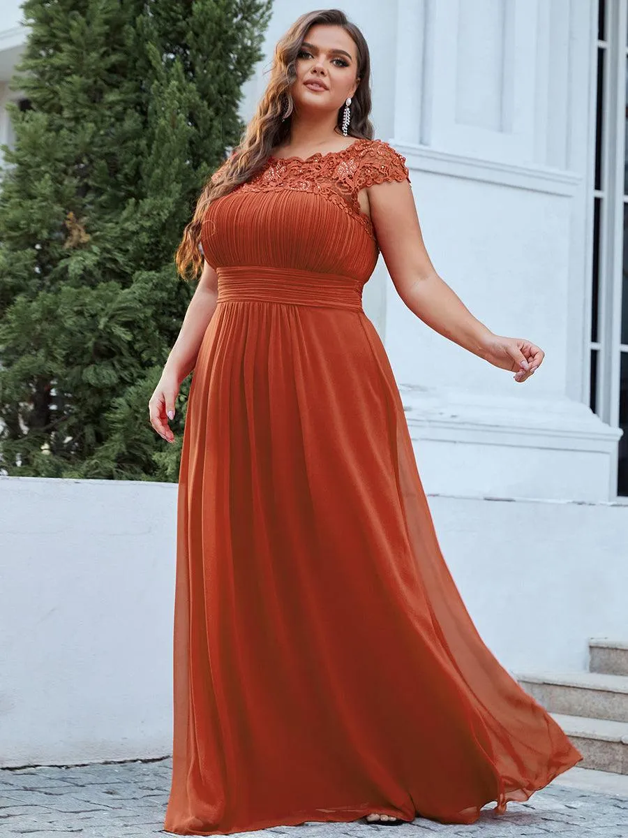 Robe mariage invitée élégante et flatteuse de grande taille