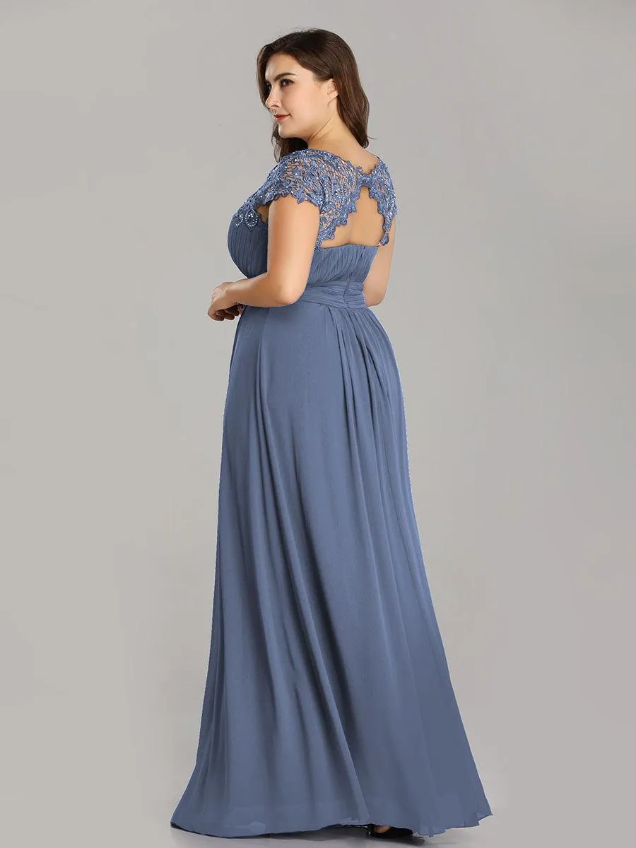 Robe mariage invitée élégante et flatteuse de grande taille