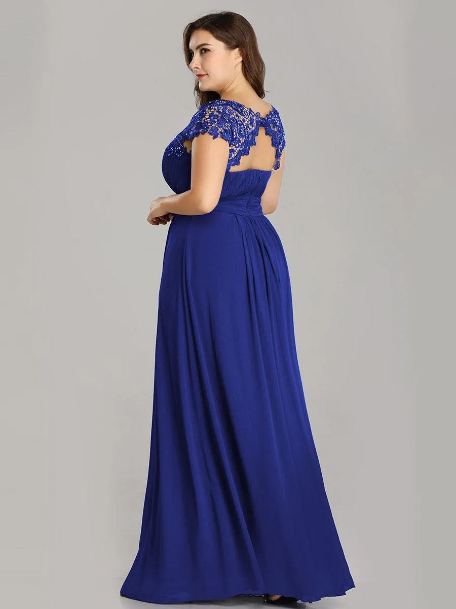 Robe mariage invitée élégante et flatteuse de grande taille