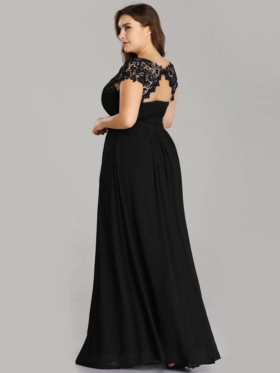 Robe mariage invitée élégante et flatteuse de grande taille