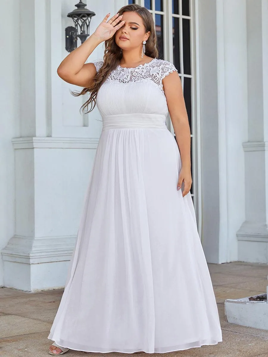 Robe mariage invitée élégante et flatteuse de grande taille