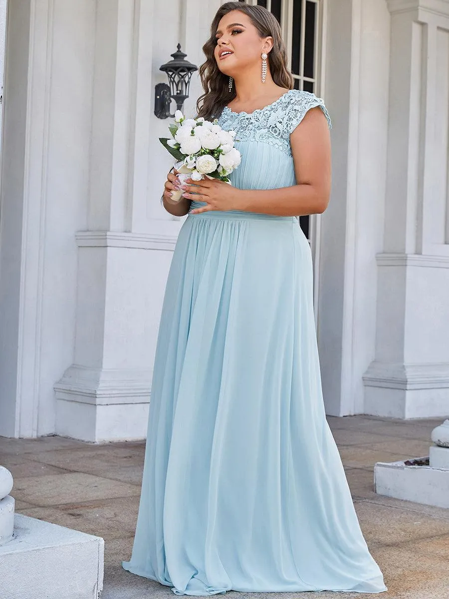 Robe mariage invitée élégante et flatteuse de grande taille