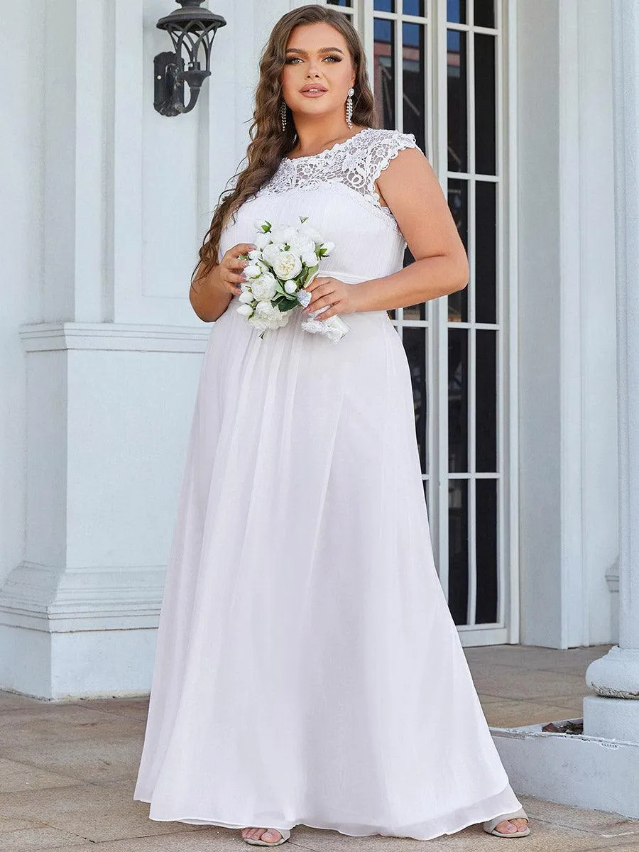 Robe mariage invitée élégante et flatteuse de grande taille