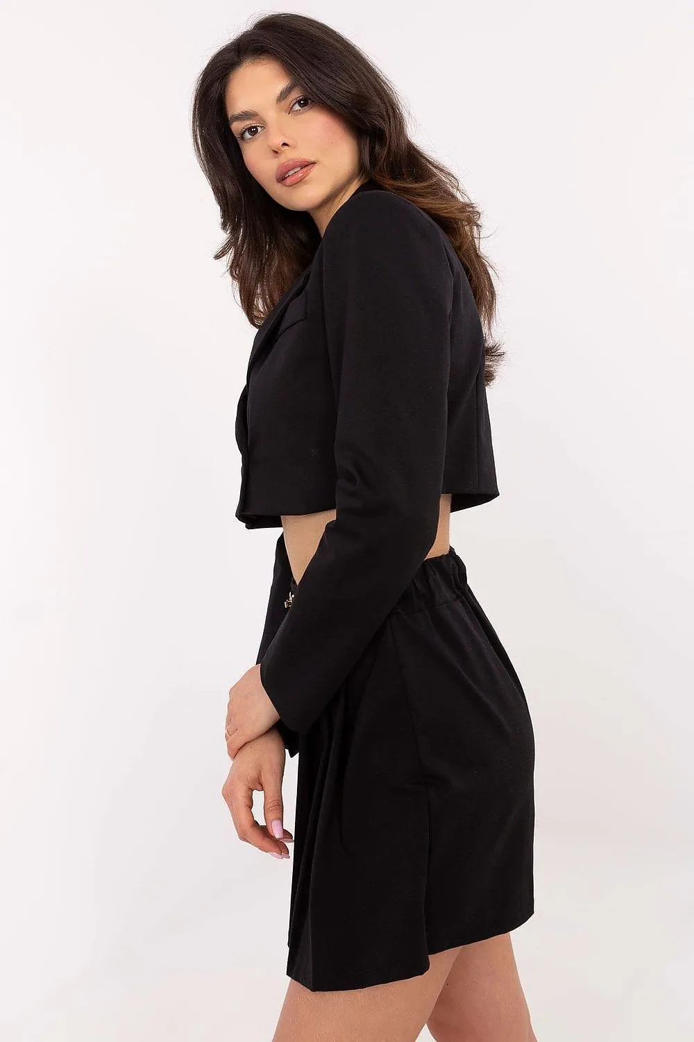 Short jacket with an elegant cut