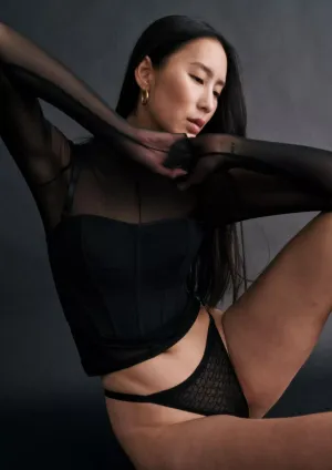 Signature Sheer String / Black