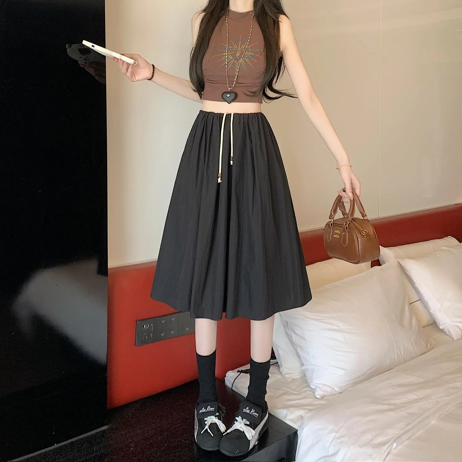 Stylish Mid-Waist A-line Skirt with Pleats and Drawstring