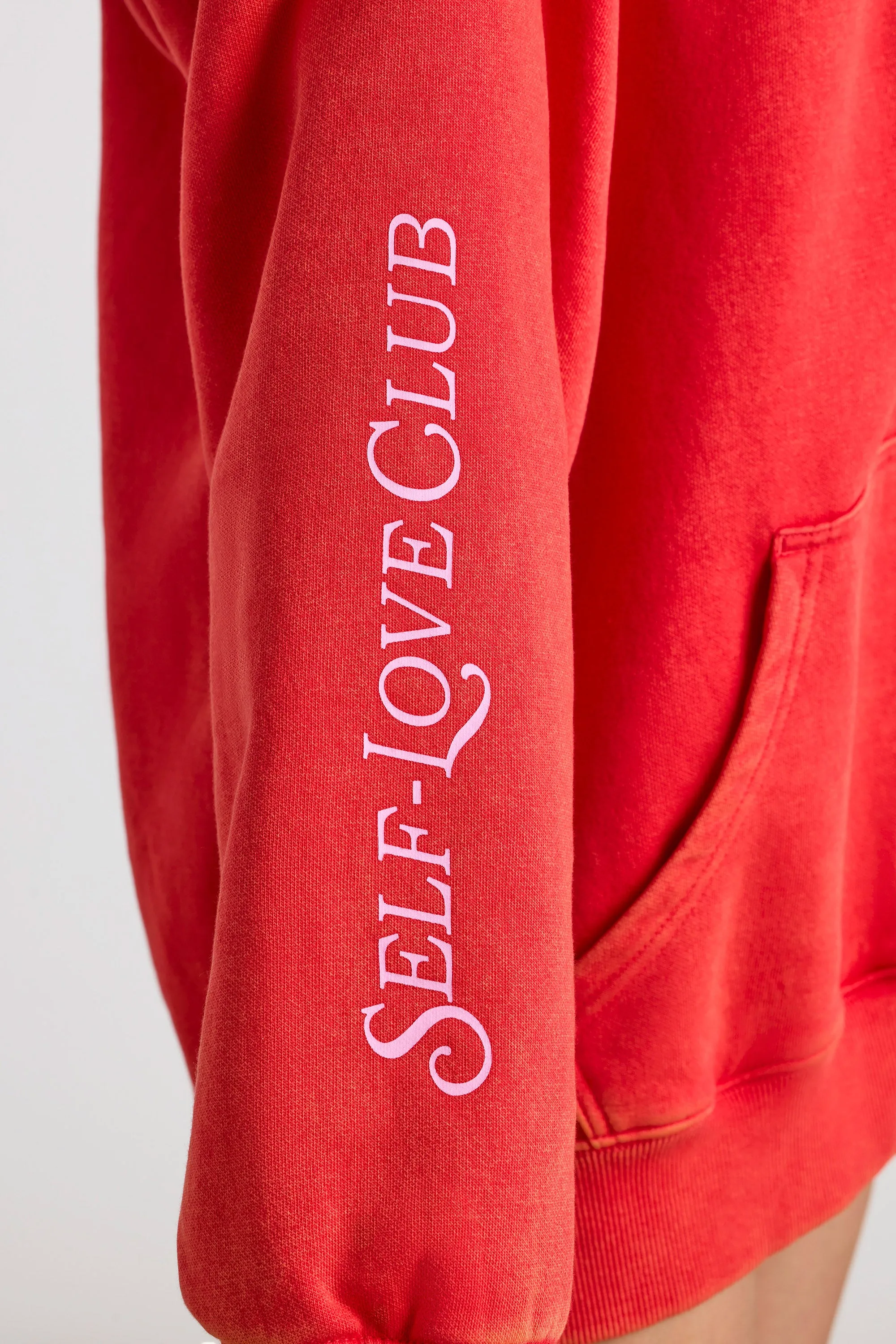 Sunday Love - Oversized Hoodie in Red