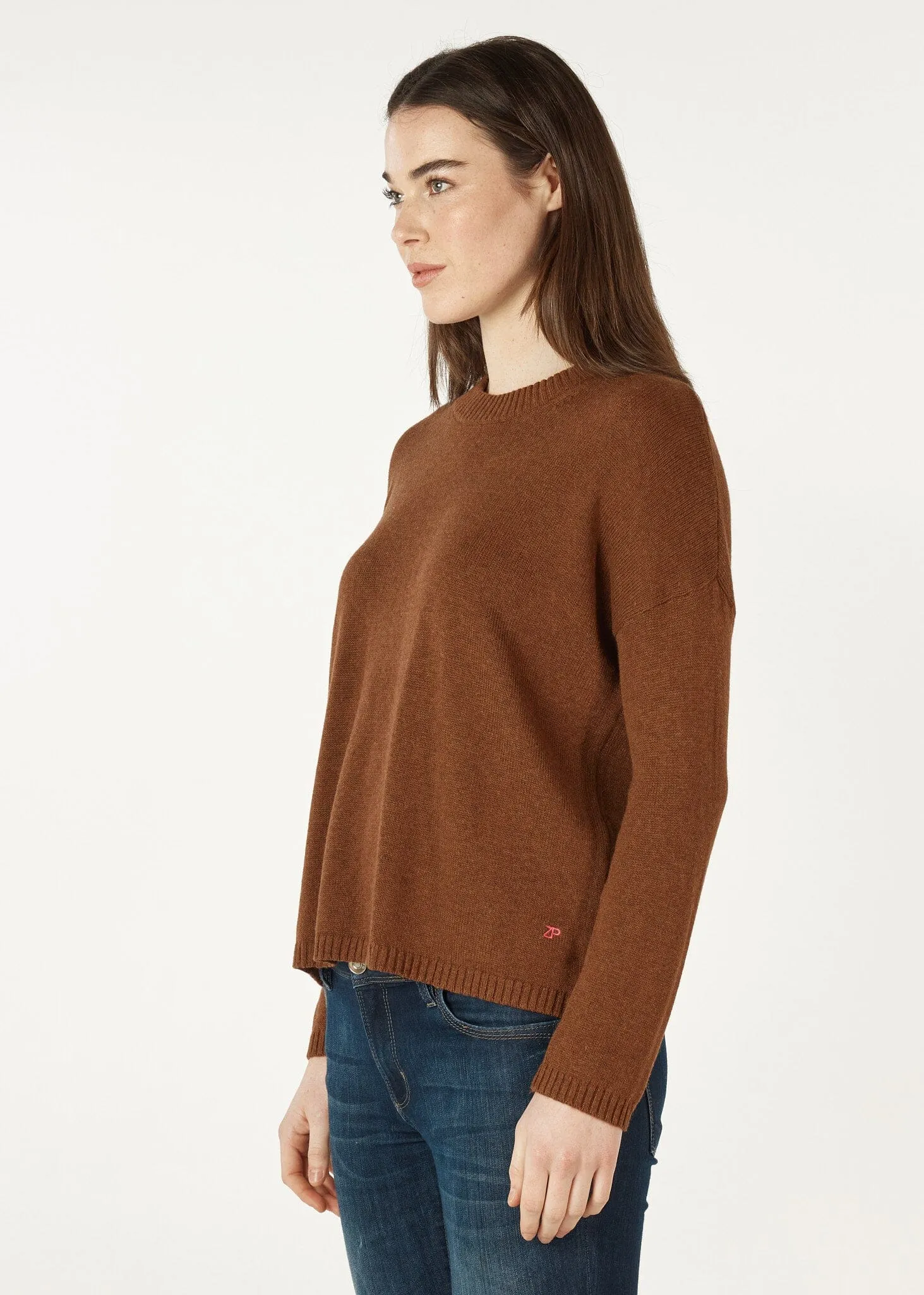 ZAKET & PLOVER Essential Round Neck Jumper - Coffee